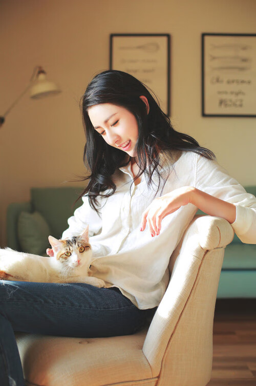 爱游戏中国官方登录入口网站-_鹈鹕实力提升，逐步逼近季后赛区_，鹈鹕队伍